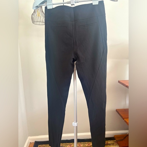 Diane von Furstenberg Black Tapered Leg Pants Size 4 - Picture 6 of 6